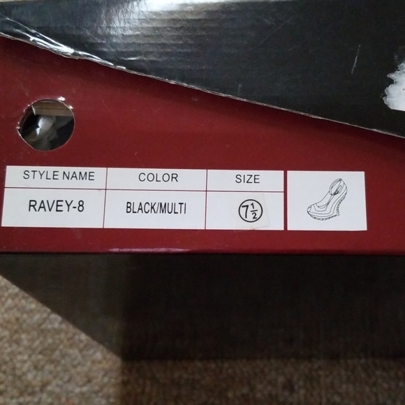 COPY - Black multi heeless - Picture 2 of 6